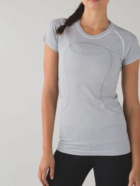 Lululemon Swiftly Tech Short Sleeve Striped Shirt - White/Pink